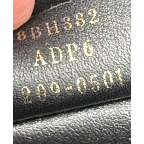 Fendi Roma Beige & Black Leather Tote Bag With Gold Hardware & COA's‎ - Picture 12 of 16